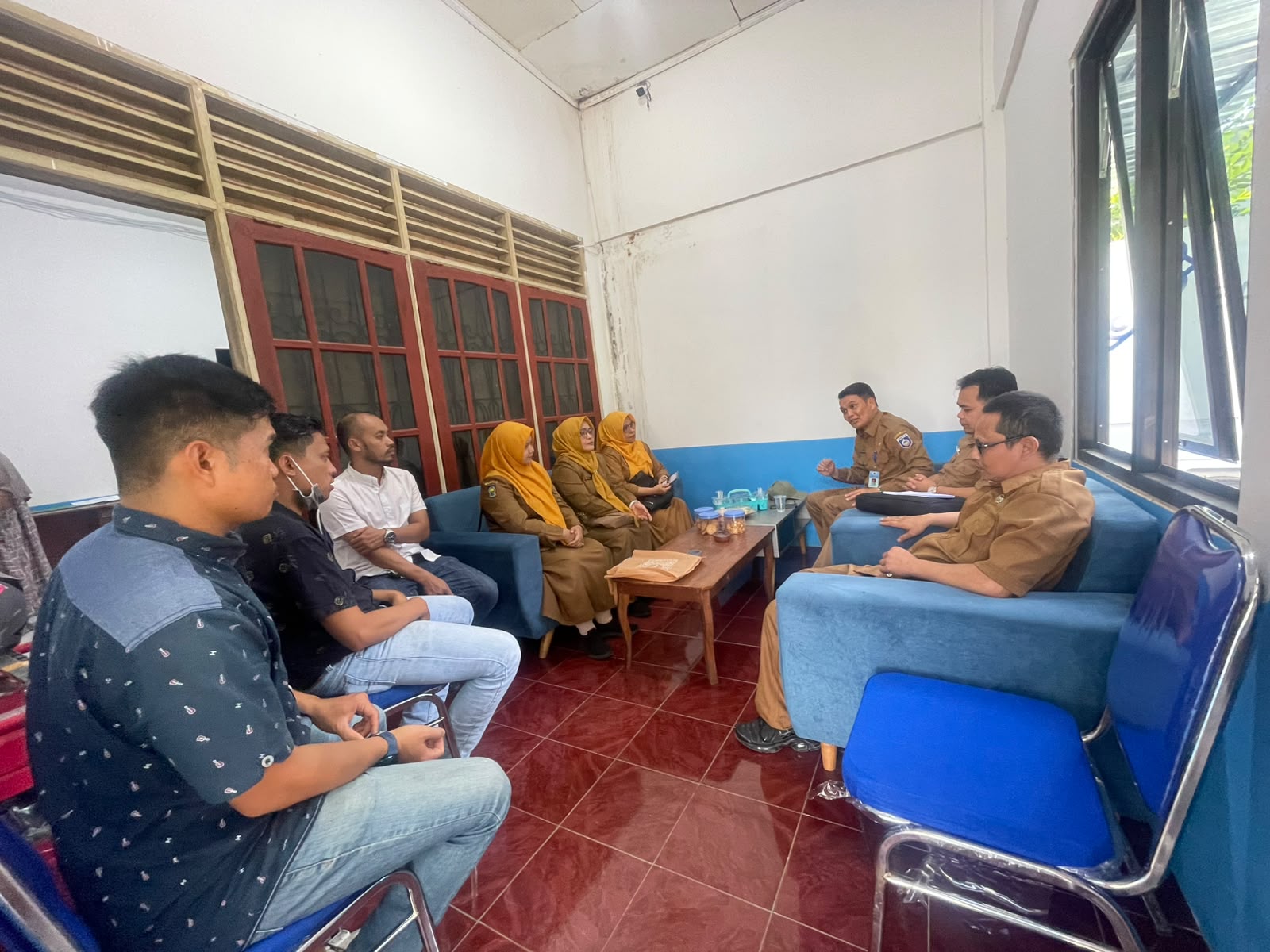 Asisten II Setda Lombok Tengah bersama Bagian Perekonomian dan SDA Laksanakan Monitoring dan Evaluasi Program MBG dan BUMD