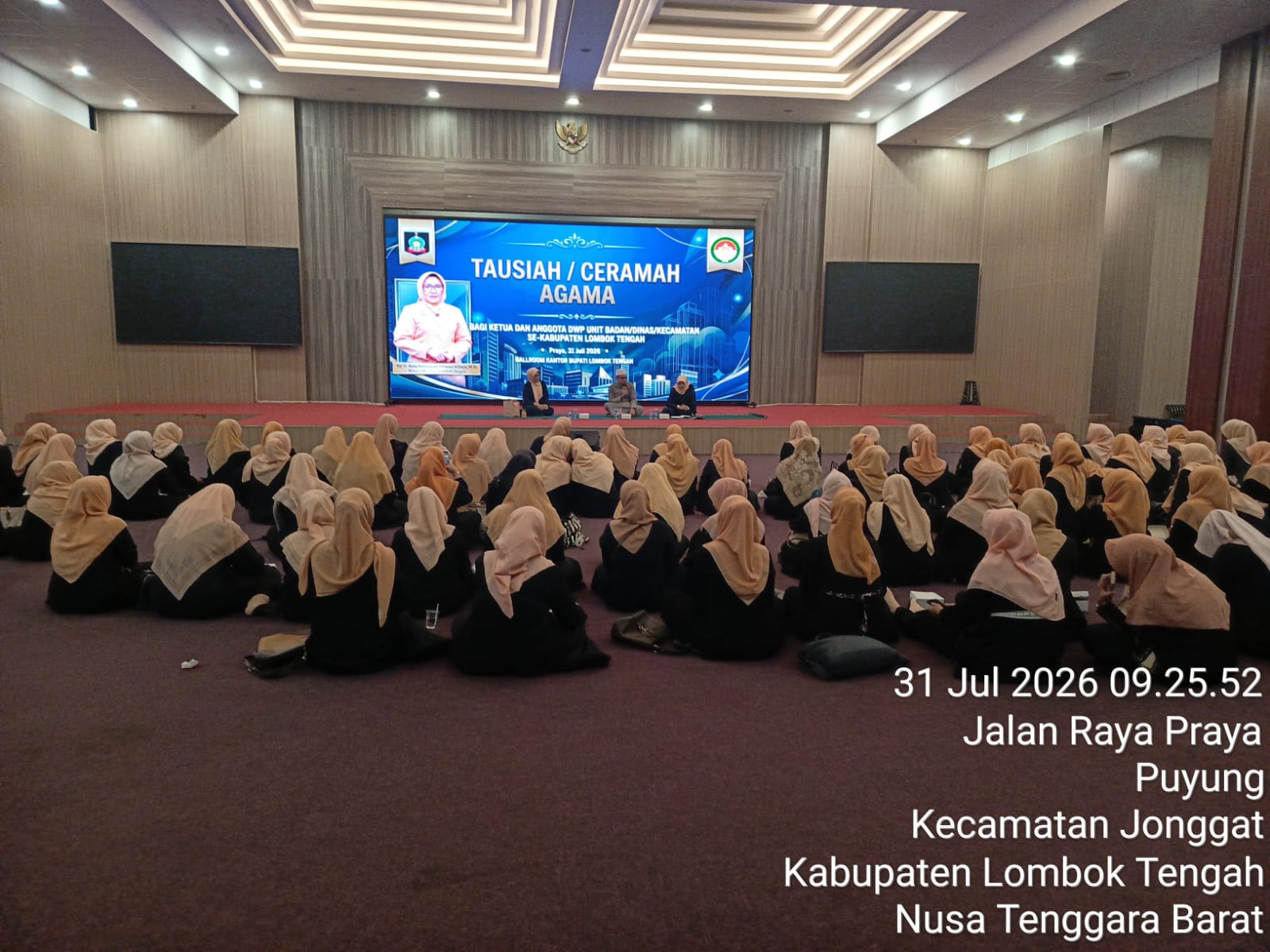 Dharma Wanita Persatuan Kabupaten Lombok Tengah Gelar Ceramah Agama untuk Tingkatkan Keimanan dan Kebersamaan Anggota